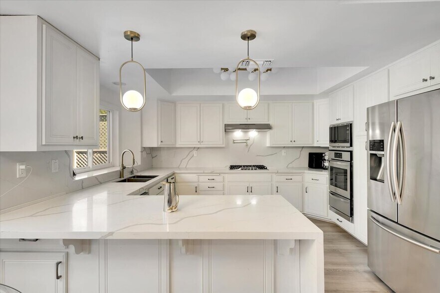 Building Photo - 7939 W 80th St