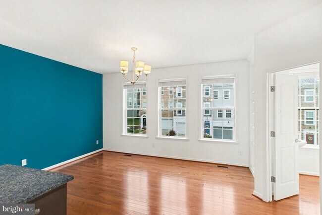 Building Photo - 1304 Gilmore St