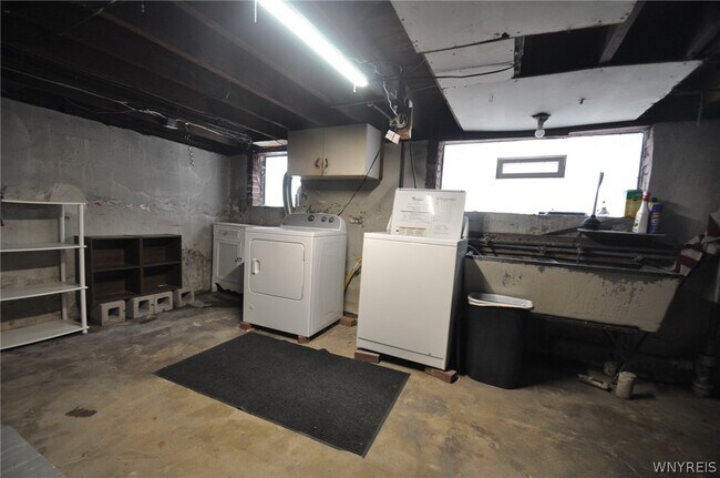 Building Photo - 74 Norwalk Ave
