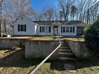 Building Photo - 1260 Blanton St