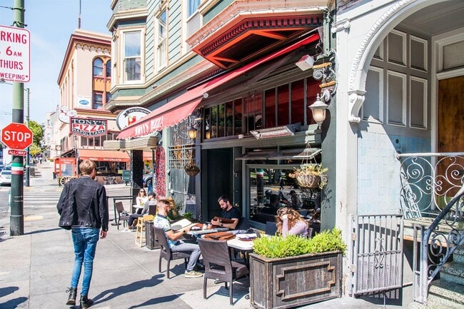 Building Photo - 312 Green St