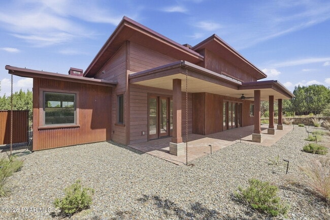 Building Photo - 5790 W Three Forks Rd
