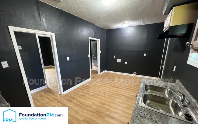 Building Photo - 1191 Sylvan St