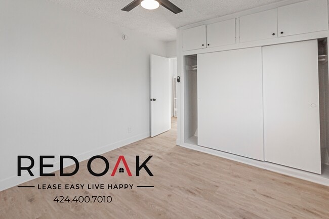 Building Photo - 19148 Sherman Way