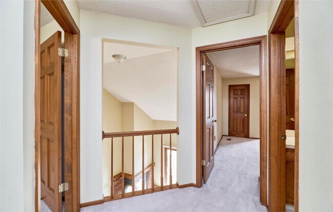 Building Photo - 2304 Yellowstone Park Ct