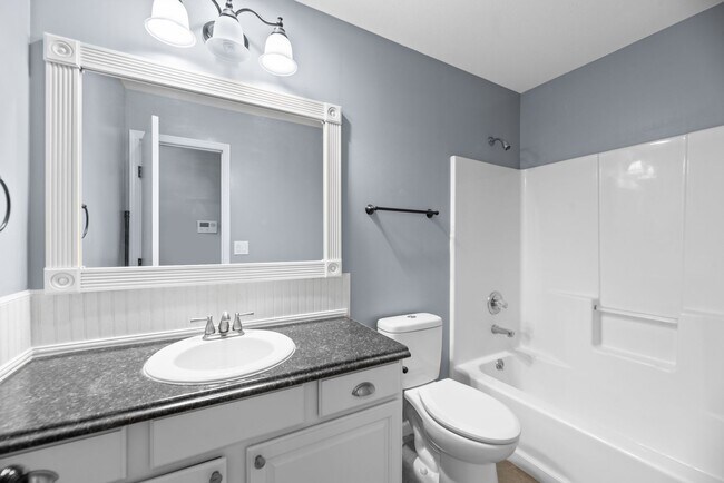 Building Photo - Beautiful 5 bedroom home in Andover School...