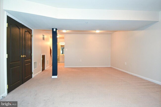 Building Photo - 15511 Kennett Square Way