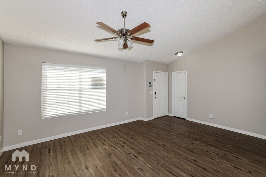 Building Photo - 3432 E Tonto Ln