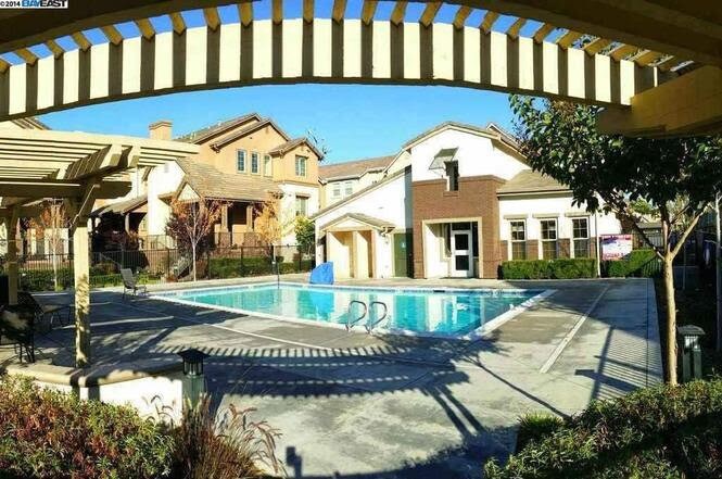 community swimming pool and club house - 1026 Emerald Terrace