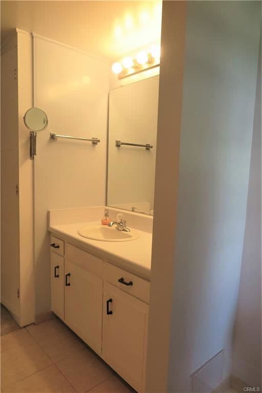 Building Photo - 119 Via Estrada