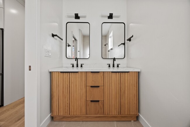 Building Photo - 5008 P St