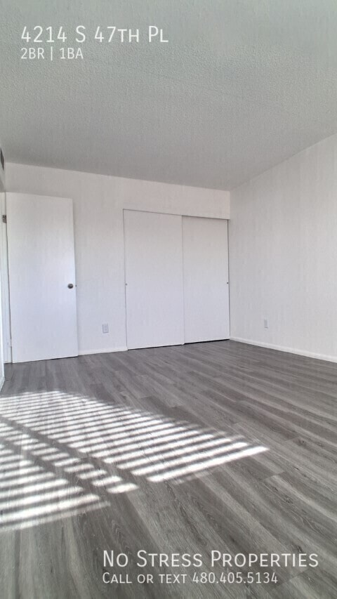 Building Photo - 4214 S 47th Pl