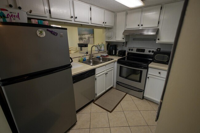Building Photo - 1100 Possum Trot Rd