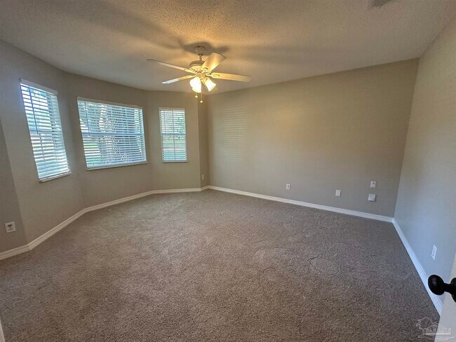 Building Photo - 3202 Swan Ln