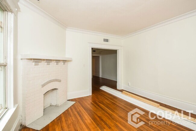 Building Photo - 1480 S Gordon St SW