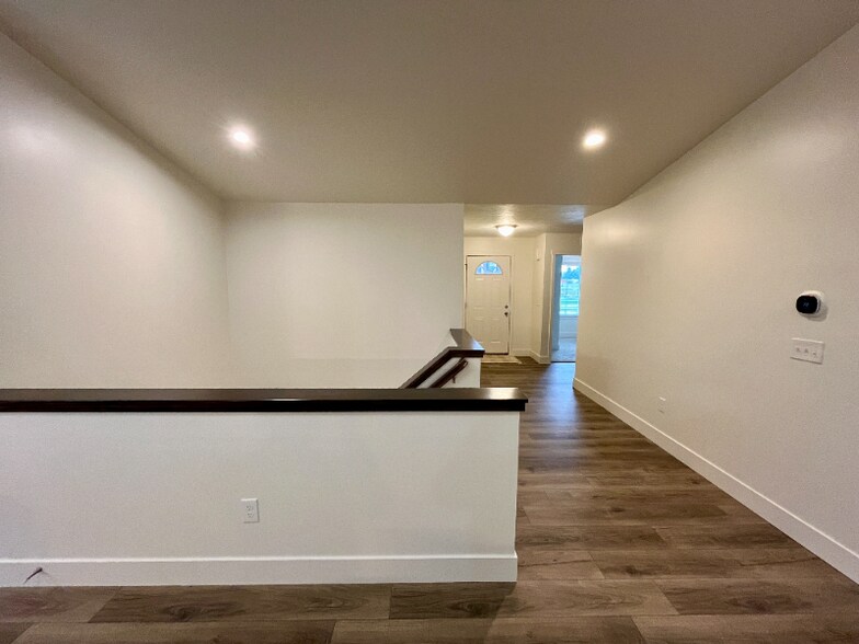 Building Photo - 7410 Bramling Dr