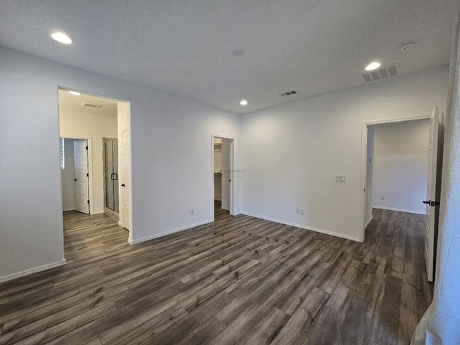 Building Photo - 5208 Gold Hl Ln