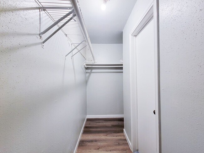 Building Photo - 12330 Ormandy St