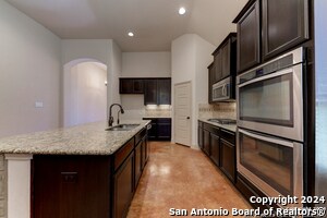 Building Photo - 511 Pecan Forest