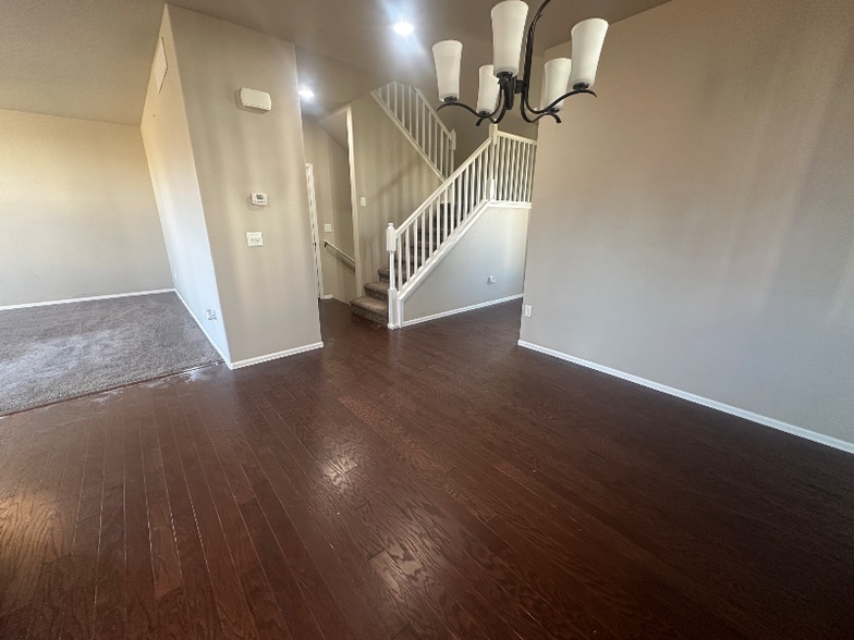 Building Photo - 2142 Falling Leaf Dr