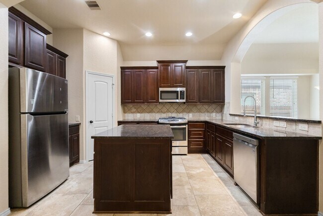 Building Photo - 8710 White Crown