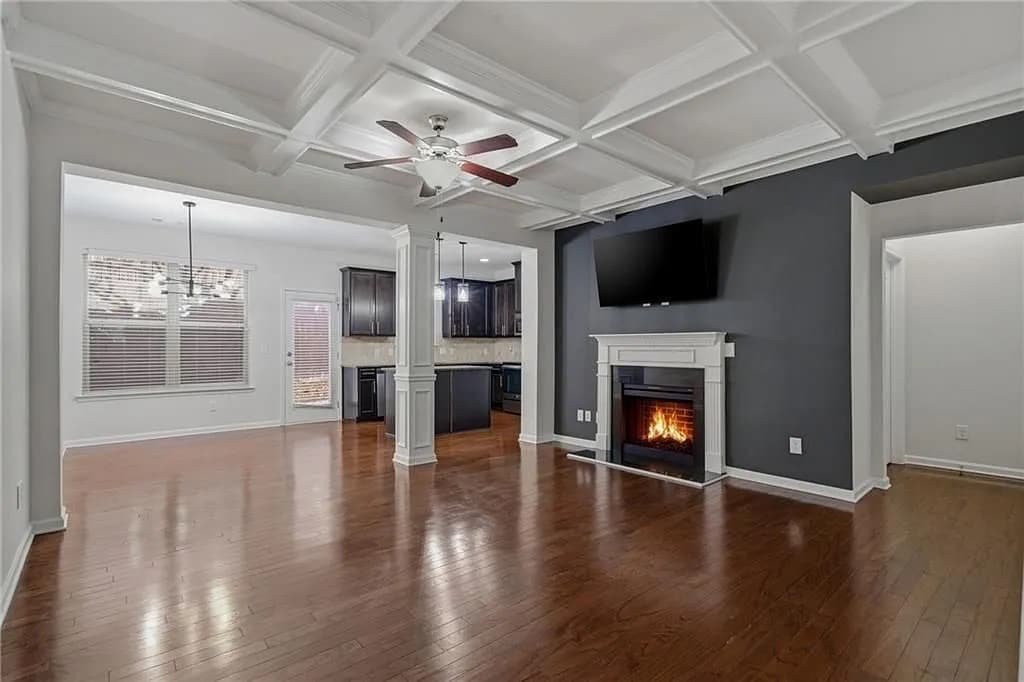 Building Photo - Room in Townhome on Paxton Dr SW