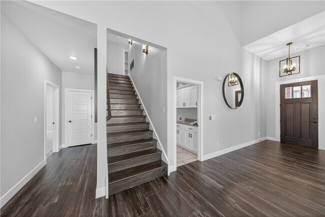 Building Photo - 1140 Hope St