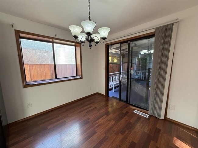 Building Photo - 1943 SE 73rd Ave