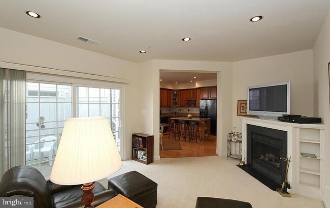 Building Photo - 537 Longhorn Crescent