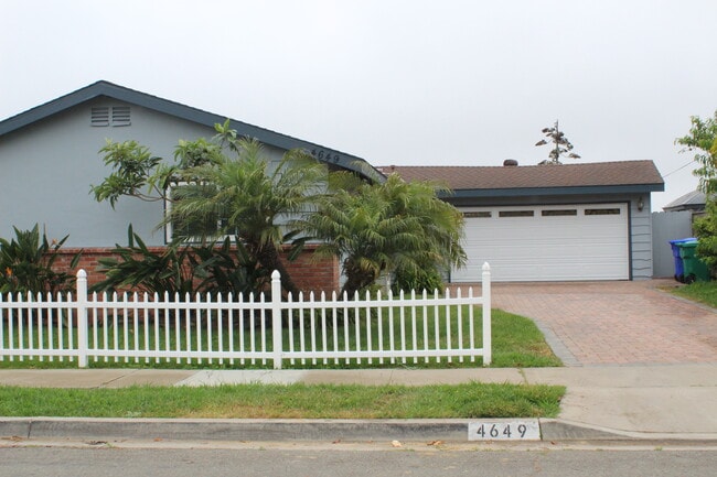 Building Photo - 4649 Mt Armet Dr