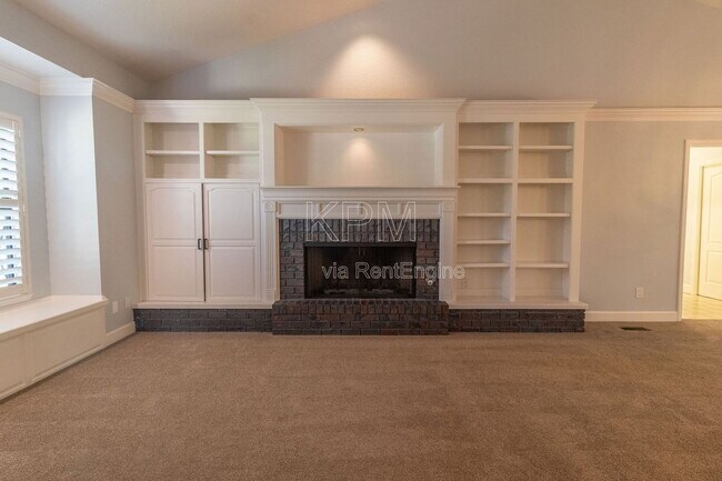 Building Photo - 672 Cypress Run