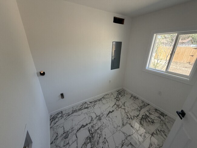 Building Photo - 1717 S Washington Ave