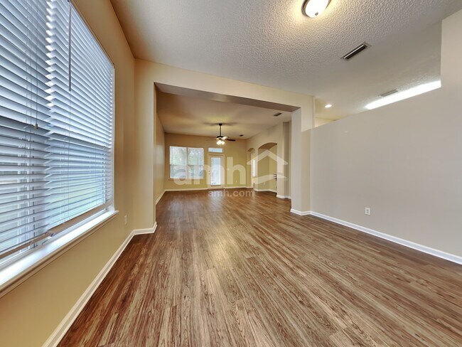 Building Photo - 1860 Enterprise Ave