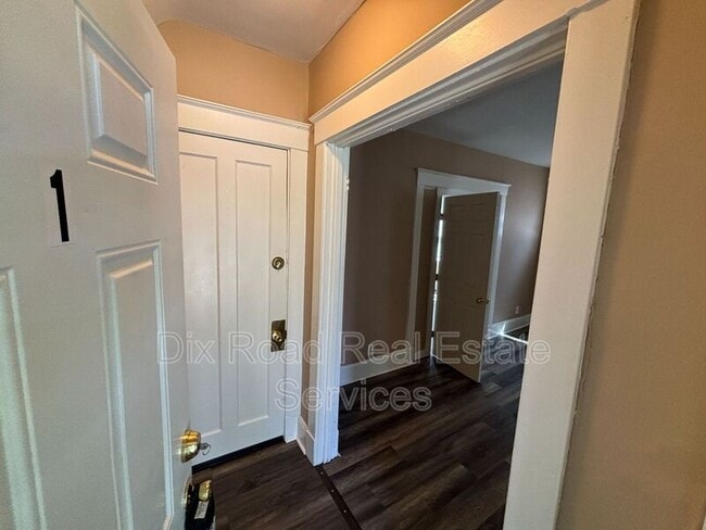 Building Photo - 1026 Del Monte Pl