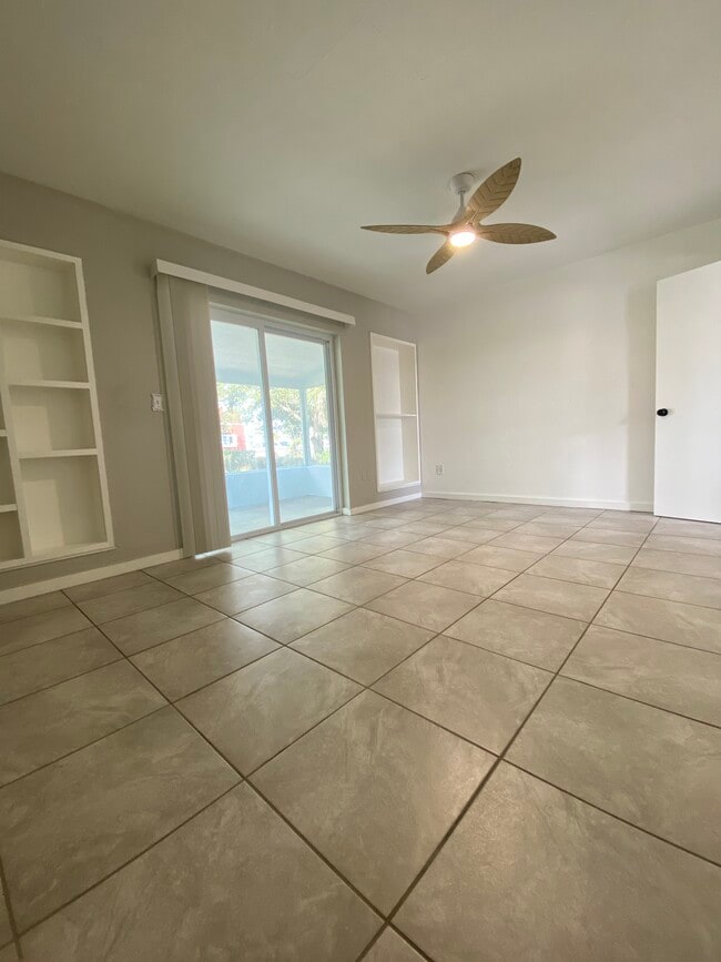 Building Photo - 2901 Garden Terrace NE