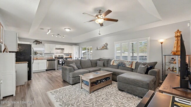 Building Photo - 5780 Palm St