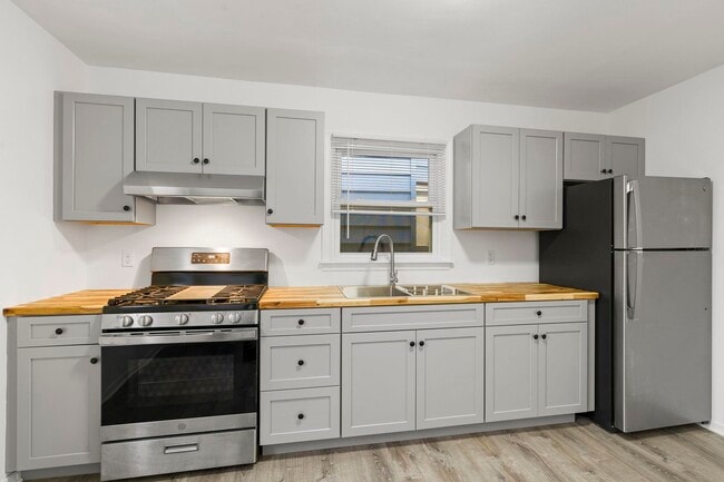 Building Photo - 14 Olean Ave