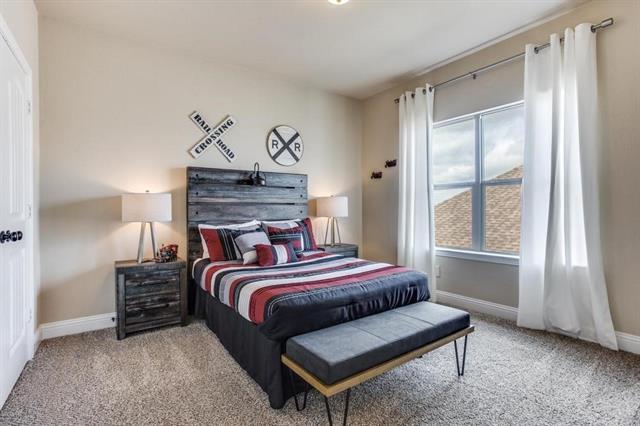 Building Photo - 610 Warner Dr