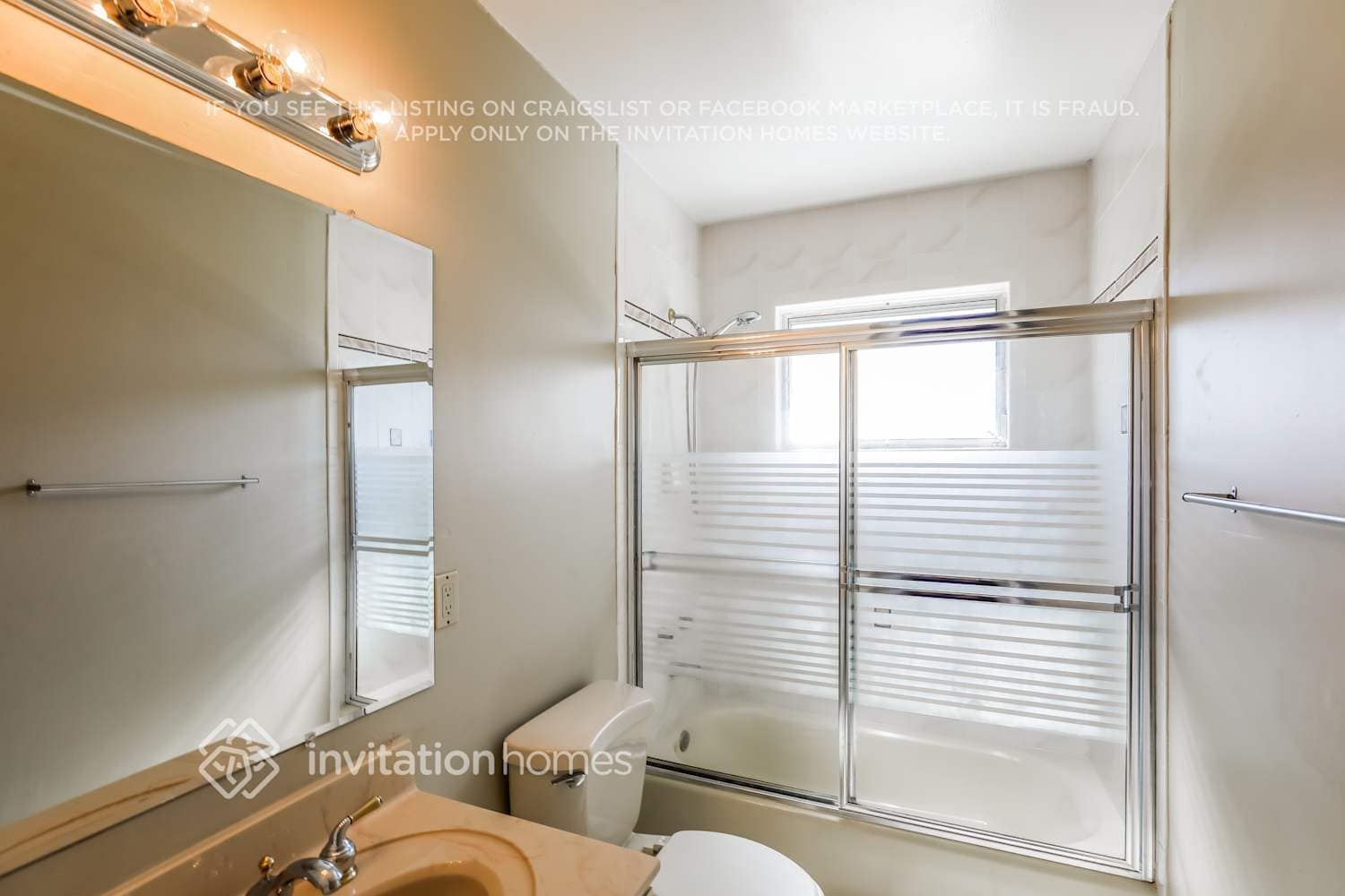 Building Photo - 3010 SW 97th Ct