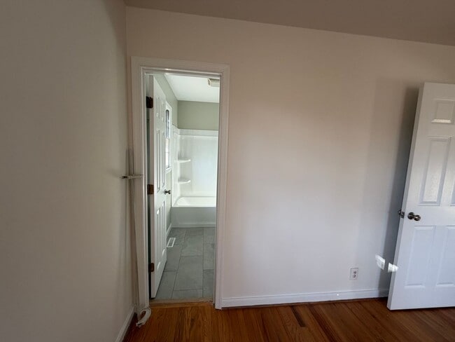 Building Photo - 415 Carrsbrook Dr