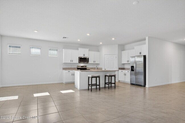 Building Photo - 830 Remington Green Dr SE