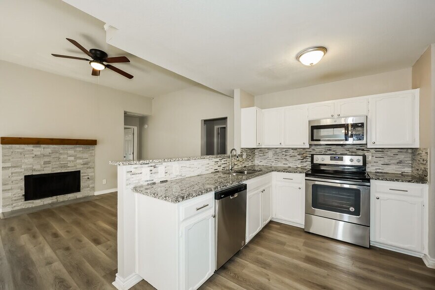 Building Photo - 522 Chancellorsville Dr