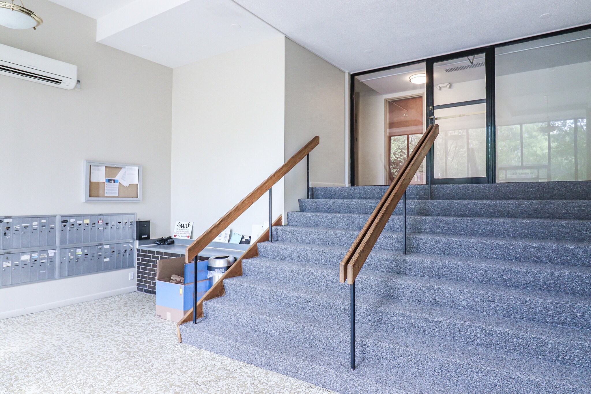 Building Photo - 40 Owen St