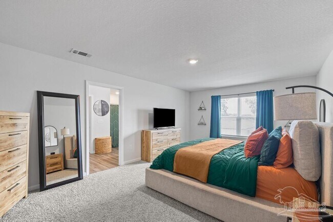 Building Photo - 5213 Peach Dr