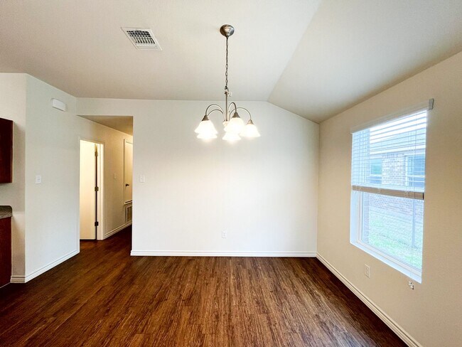 Building Photo - 1515 Justin Lp