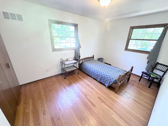 Building Photo - Kleisinger Duplex