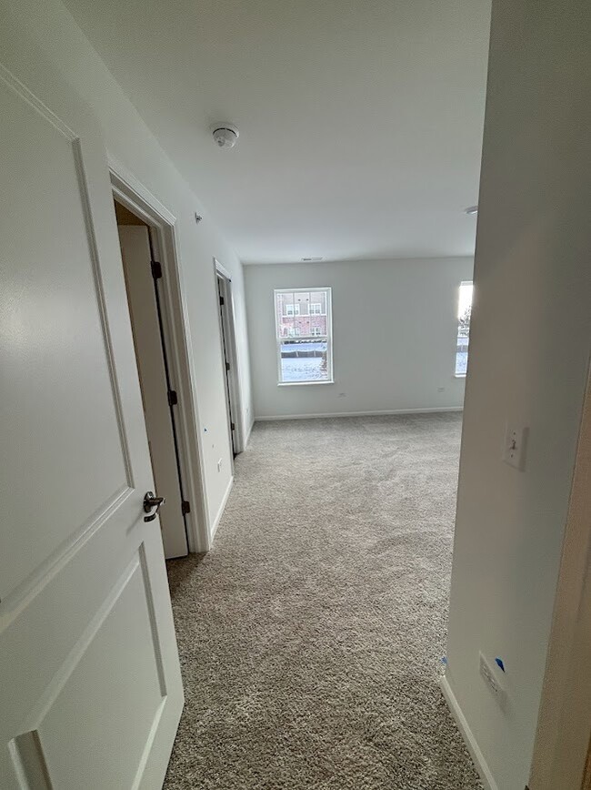 Building Photo - 12213 Dodwell St