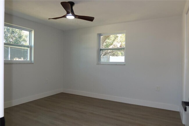 Building Photo - 1808 Harpoon Dr