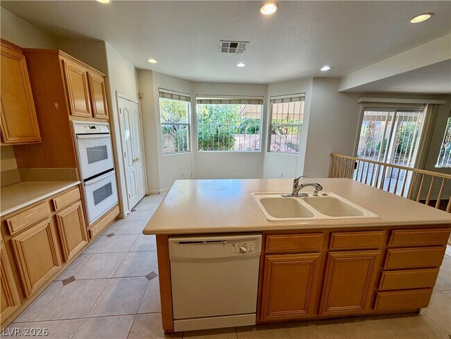 Building Photo - 2736 Carolina Blue Ave