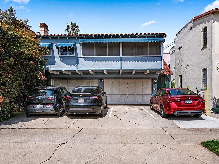 Building Photo - 1005 Hi Point St